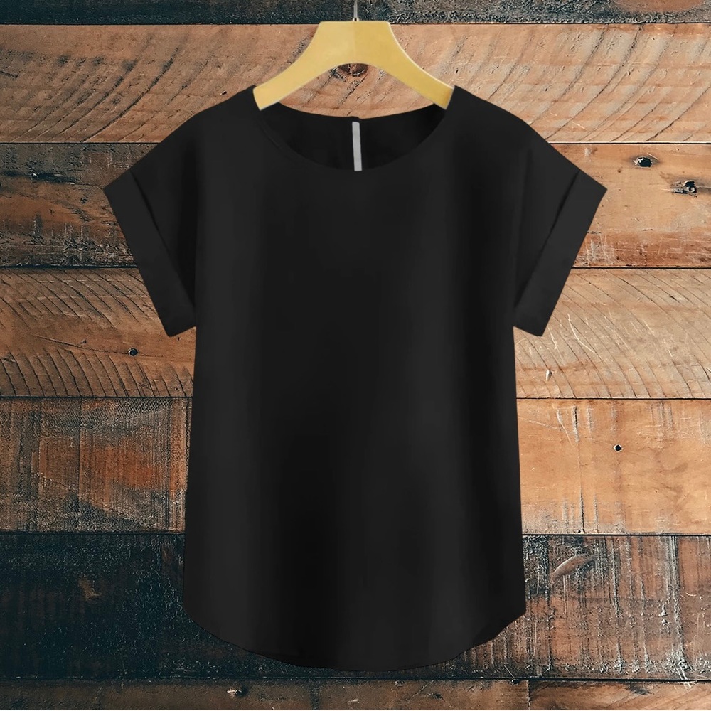 Plus Solid Keyhole Back Blouse